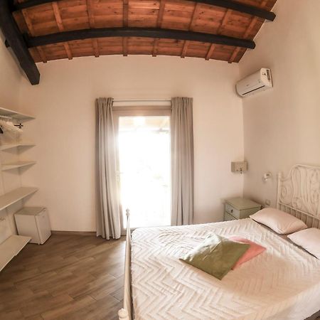 카스티아다스 Domu Virginia B&B 외부 사진